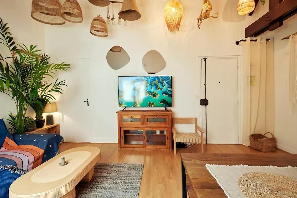 Bourgon Flat * Paris